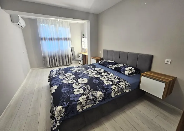 Bohemi With Free Parking 布尔加斯