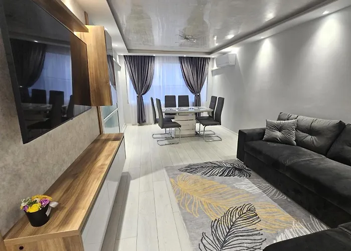 公寓 Bohemi With Free Parking